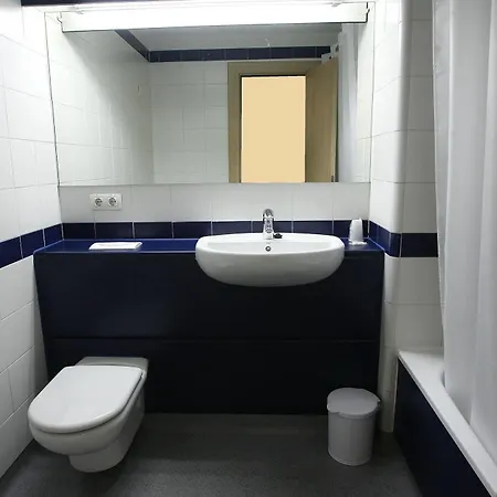 Travelodge Torrelaguna Hotel Madryt