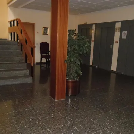 Escuela 2*