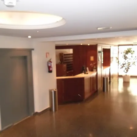Escuela Hotel 2*