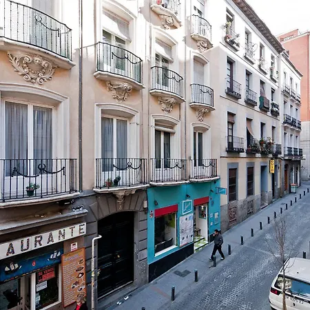 Aqui Me Quedo * Madrid