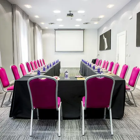 Icon Embassy Hotel Madri