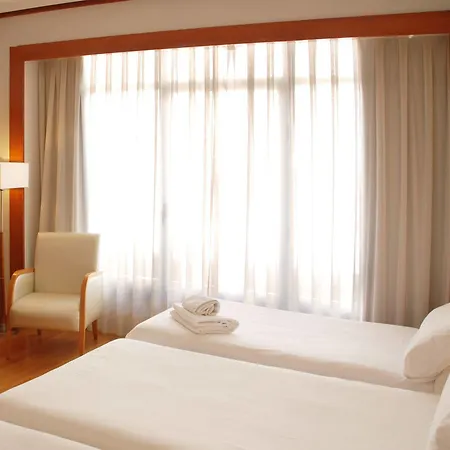 Otel Plaza De Espana, Affiliated By Melia 4*