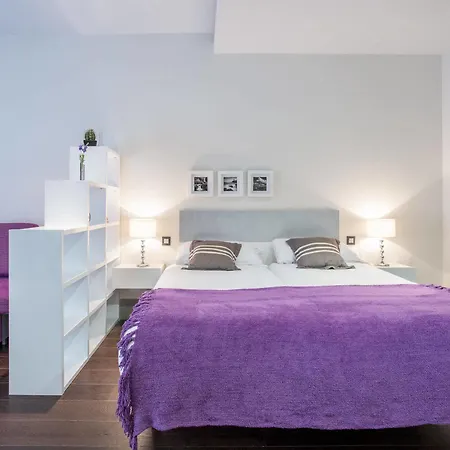 Hotel Gran Via Suites
