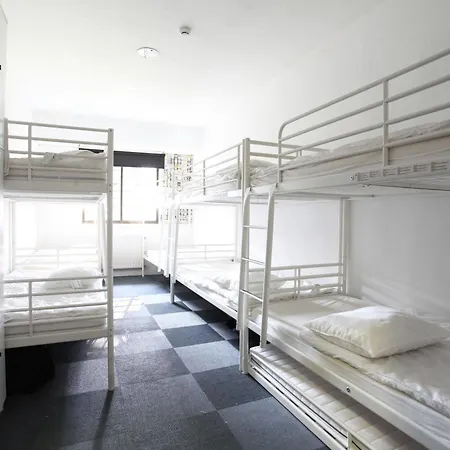 Hostal Meetingpoint *