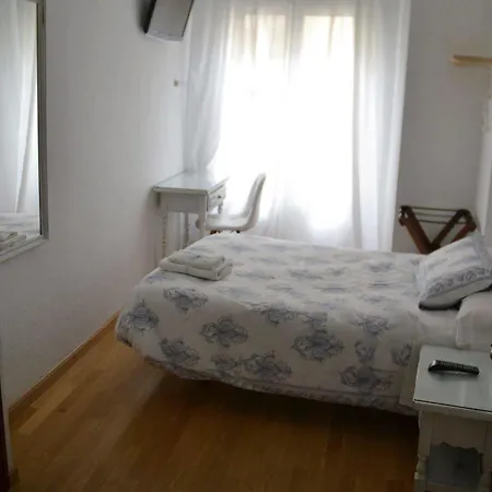 Hispano Gran Via Guest house 2*