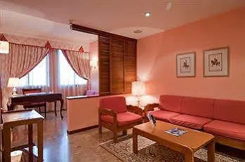 Foxa 25 Hotel 4*