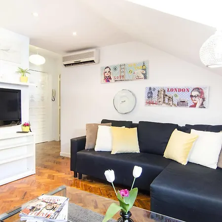 Gran Via Apartment *