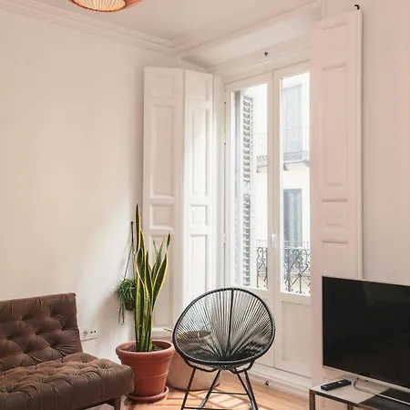 Fuencarral Apartment