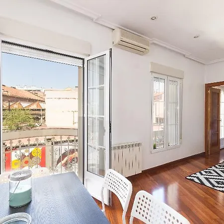 Aparthotel Smartr La Latina Madrid