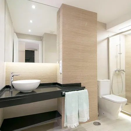 Apartment Beautiful Next To Santiago Bernabeu By Batuecas