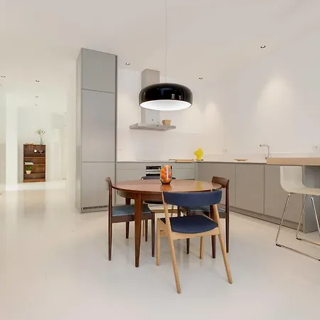 Luxury Golden Next To Gran Via! Apartment