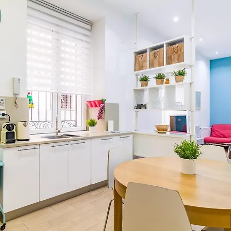 Plaza Del Callao Ii Apartment