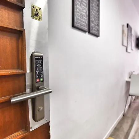 Aparthotel Eurosuite Malasana 205 Madrid