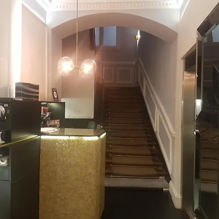 Prado 4*