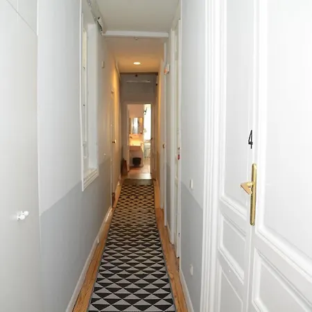 Alvaro Residencia 3* Madrid