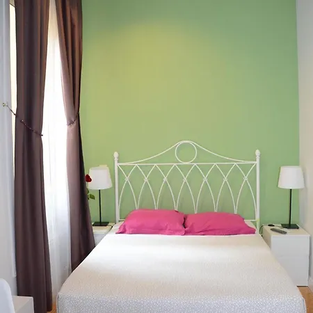 Guest house Alvaro Residencia 3*