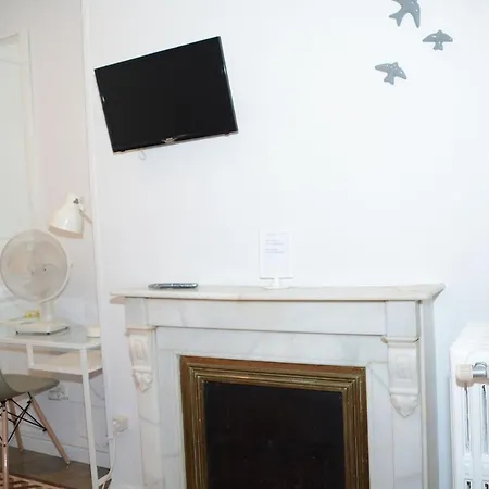 Alvaro Residencia 3* Madrid