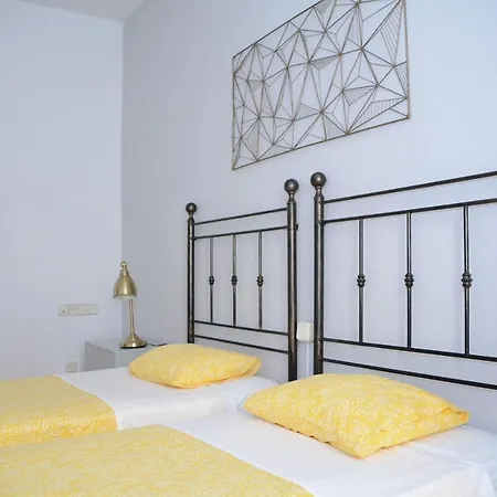 Guest house Alvaro Residencia