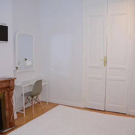 Alvaro Residencia Guest house 3*