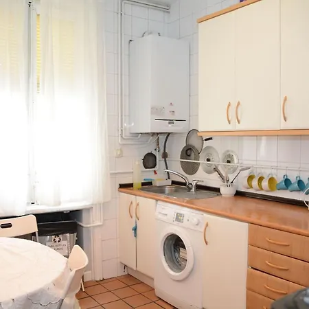 Alvaro Residencia 3* Madrid