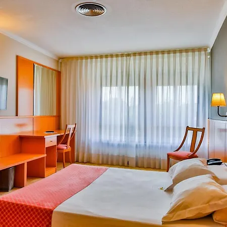Ap Airport Hotel Madrid