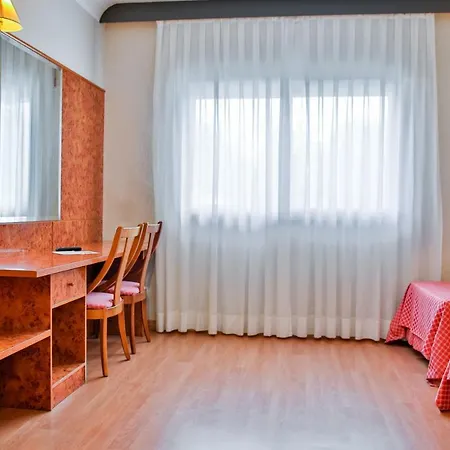 Ap Airport Hotel 3*