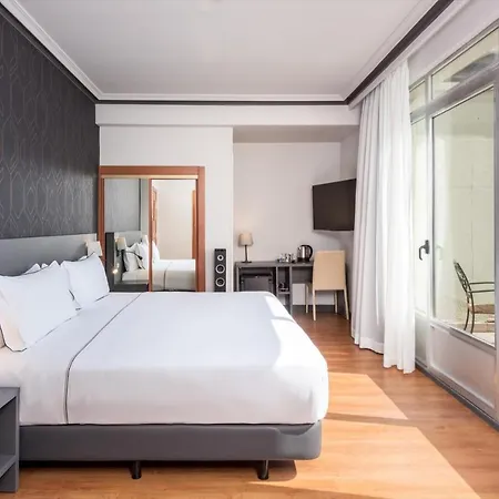Otel Plaza De Espana, Affiliated By Melia 4*