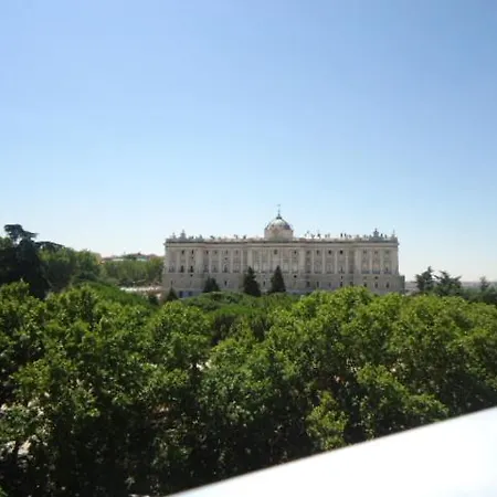 Apartamento Wootravelling Plaza De Oriente Homtels *