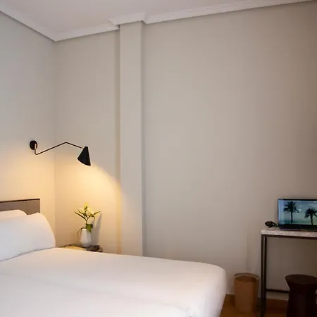 Petit Palace Triball 3*