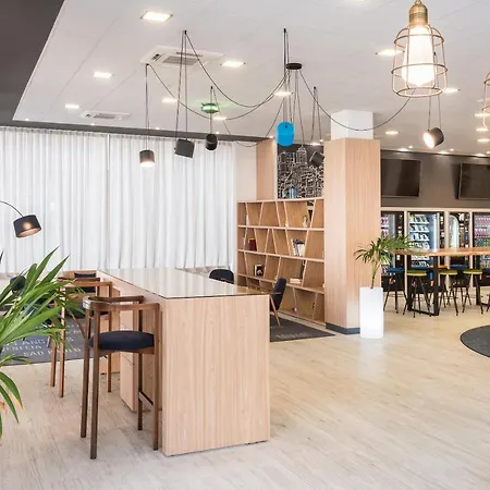 Airport Suites, Affiliated By Melia Aparthotel