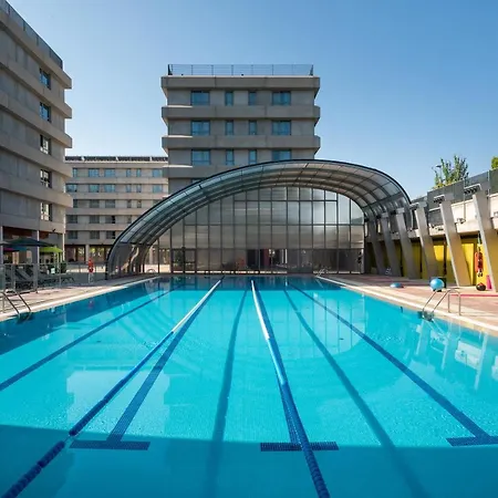 Airport Suites, Affiliated By Melia 2*