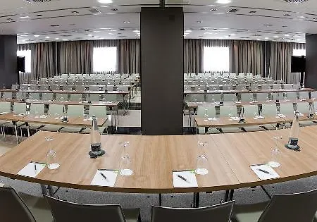 Nh Ribera Del Manzanares 4*