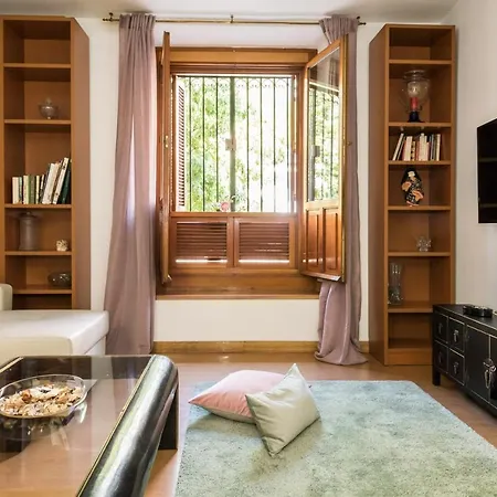 Apartment Gomez De Mora *