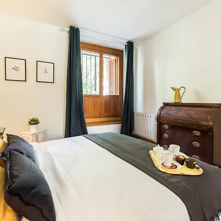 Gomez De Mora Apartment Madrid
