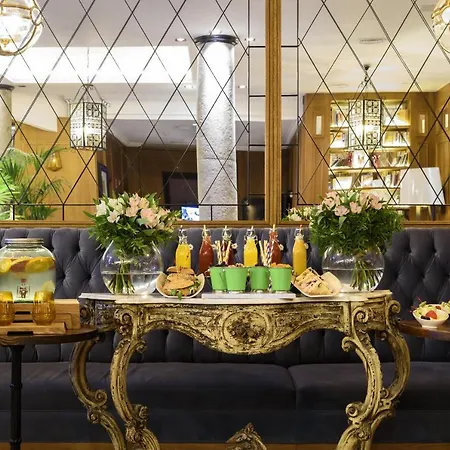Boutique H10 De La Reina