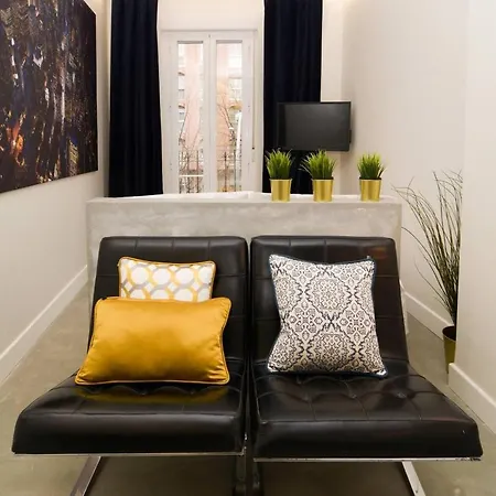 Apartment Modern In Embajadores Street By Batuecas Madrid