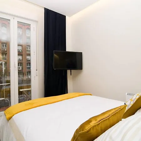 Apartment Modern In Embajadores Street By Batuecas *