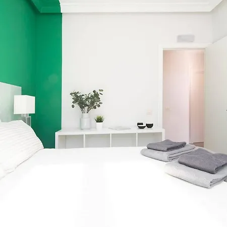 Apartment Sunny At The Foot Of Royal Palace By Batuecas