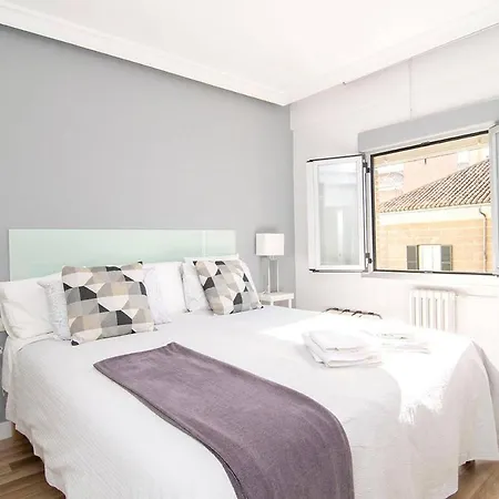 Apartment Sunny At The Foot Of Royal Palace By Batuecas *