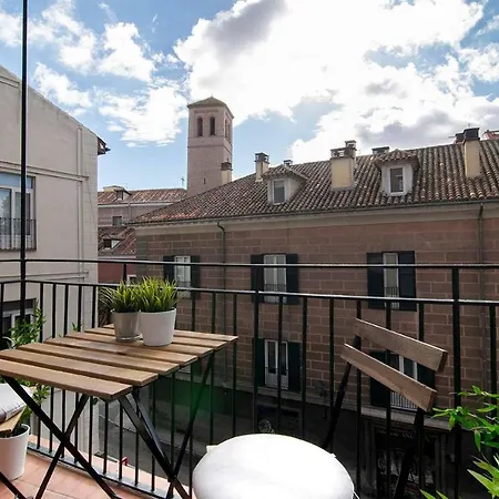 Apartment Sunny At The Foot Of Royal Palace By Batuecas Madrid