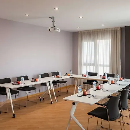Airport Suites, Affiliated By Melia