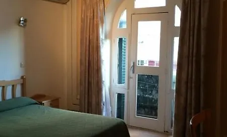 Casa de hóspedes Trevinca Madri