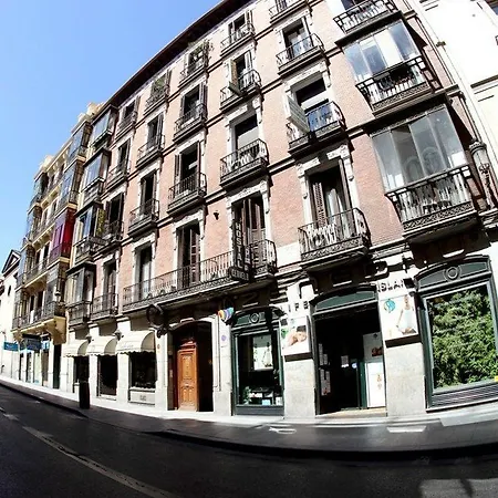 Cervelo Guest house 2*