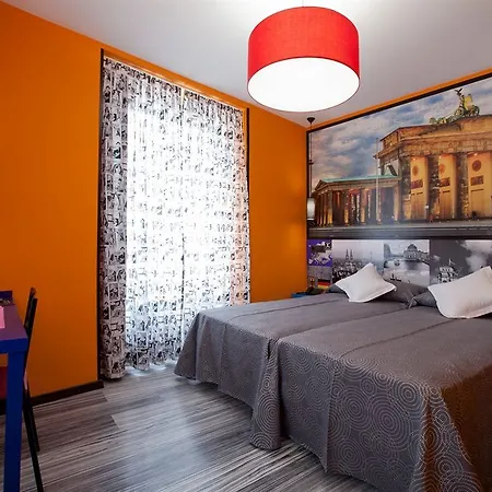 Jc Santo Domingo Guest house Madrid