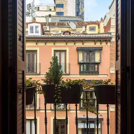 Apartament Arenal Preciados