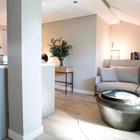 U-sense Santa Ana Apartment Madrid
