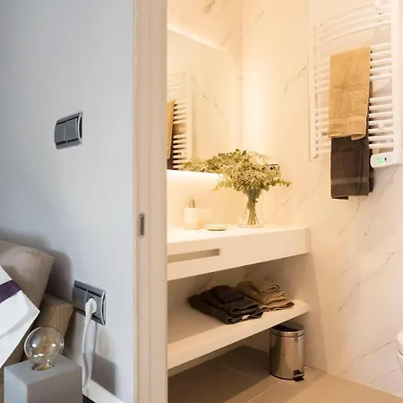 Apartment U-sense Santa Ana Madrid