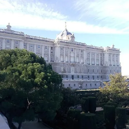 Wootravelling Plaza De Oriente Homtels Madrid