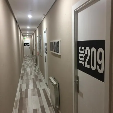 Jqc Guest house Madrid