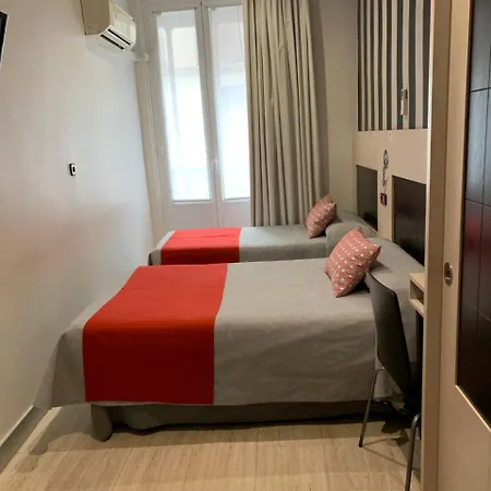 Castilla I Atocha Pensjonat 2*